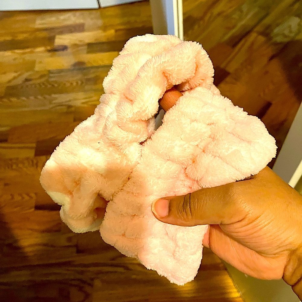 Soft Pink Faux Fur Head Scrunchies for Face Care or Makeup - NWOT